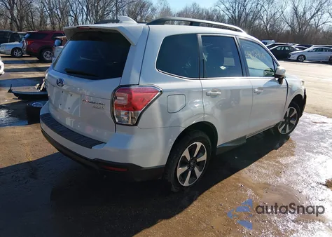 2017 Subaru Forester z USA, uszkodzony, nr VIN 1F2SJAEC8HH477854